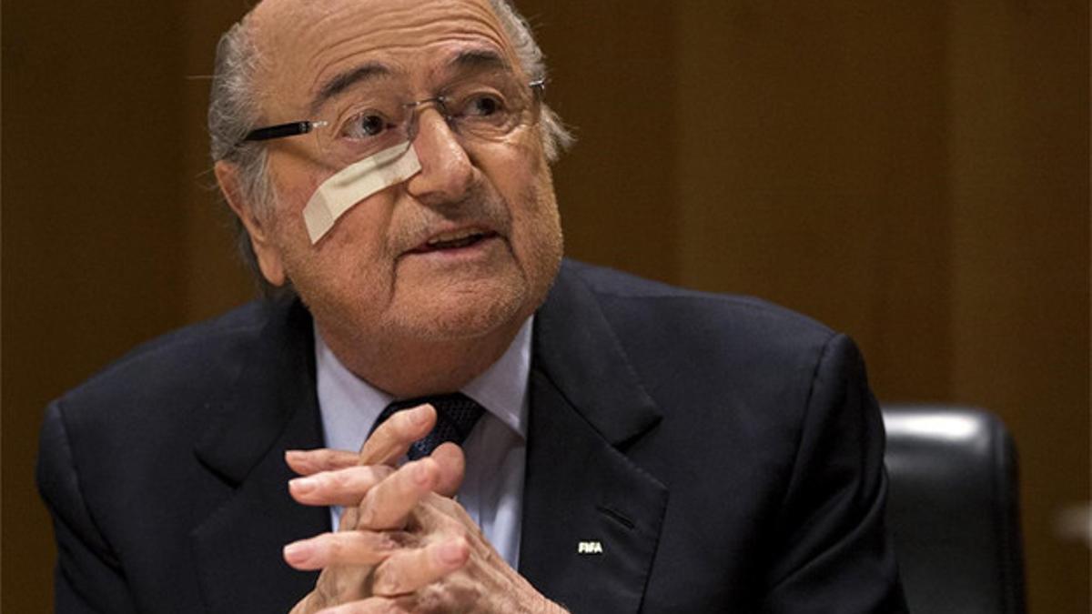 Blatter no se olvidó de felicitar al Barça 