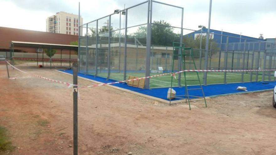 Almassora cerrará las pistas de tenis durante mes y medio para reformarlas