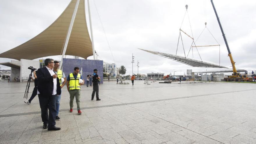 Culminan las obras del Frente Marítimo con la instalación de una segunda pérgola