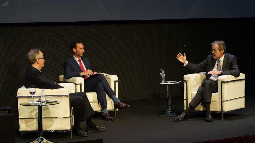 SimÃ³n Pedro BarcelÃ³, Manuel Molina y Jordi Gual, en el Foro Hosteltur, en Madrid.