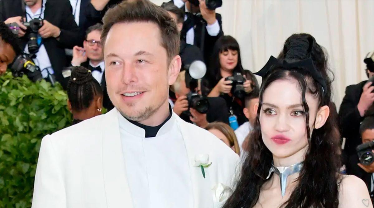 Elon Musk y Grimes, en la gala Met en la que hicieron oficial su relación en 2018.