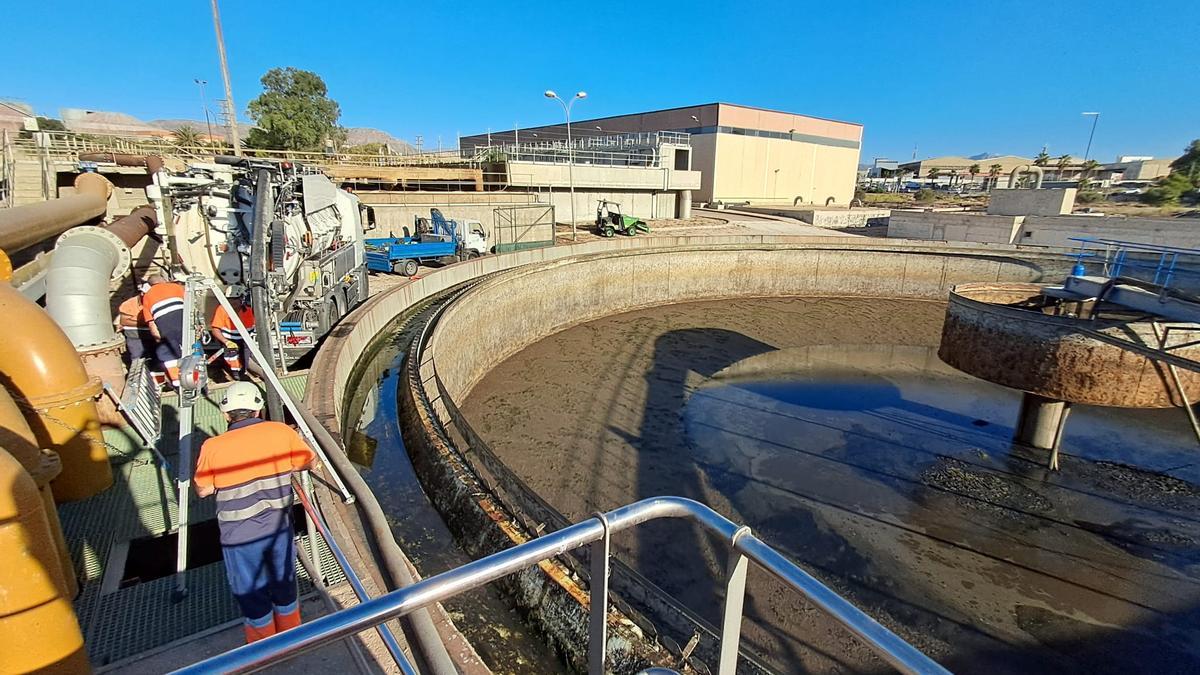 el compromiso de Aguas de Alicante con la salud de su plantilla