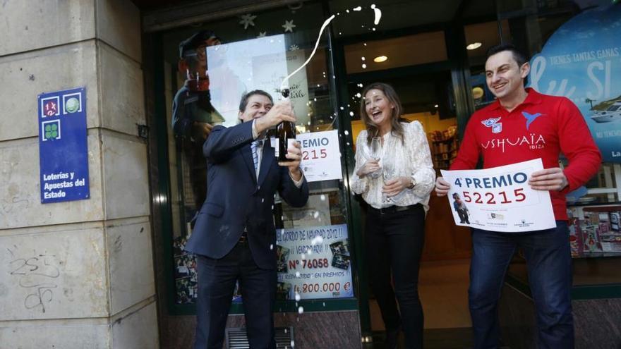 Un cuarto premio deja 20.000 euros en un sólo décimo en Oviedo