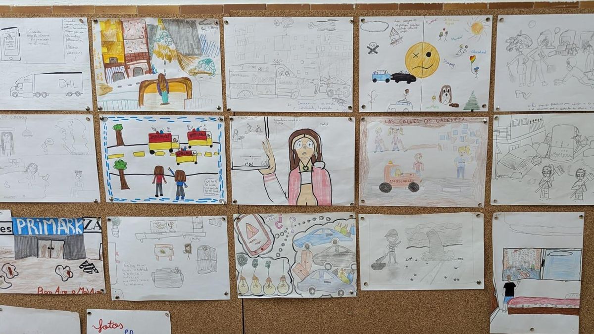 Varios dibujos de niños y niñas de un colegio afectado por la dana.