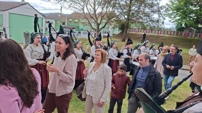 En imágenes: el colegio La Paloma de Castropol celebra su medio siglo de historia