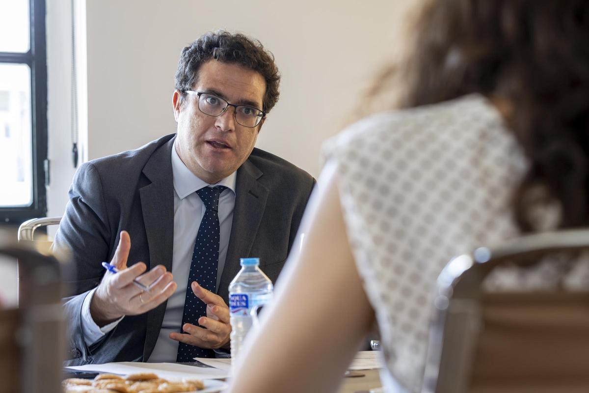 La mesa redonda patrocinada por Aqualia, "Infraestructuras hídricas y prevención: el reto ante fenómenos extremos en la provincia de Sevilla" en imágenes