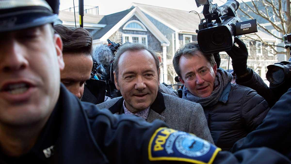 Kevin Spacey queda en libertad con medidas cautelares