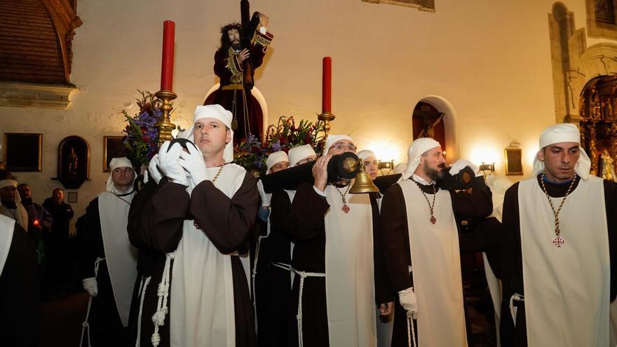 La procesión de Nuestro Padre Jesús se realizó en el templo