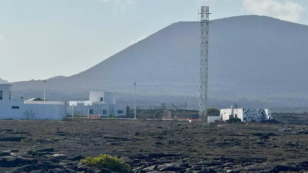 Vecinos de Masdache denuncian falta de transparencia del Ayuntamiento de Tías por la antena de telefonía