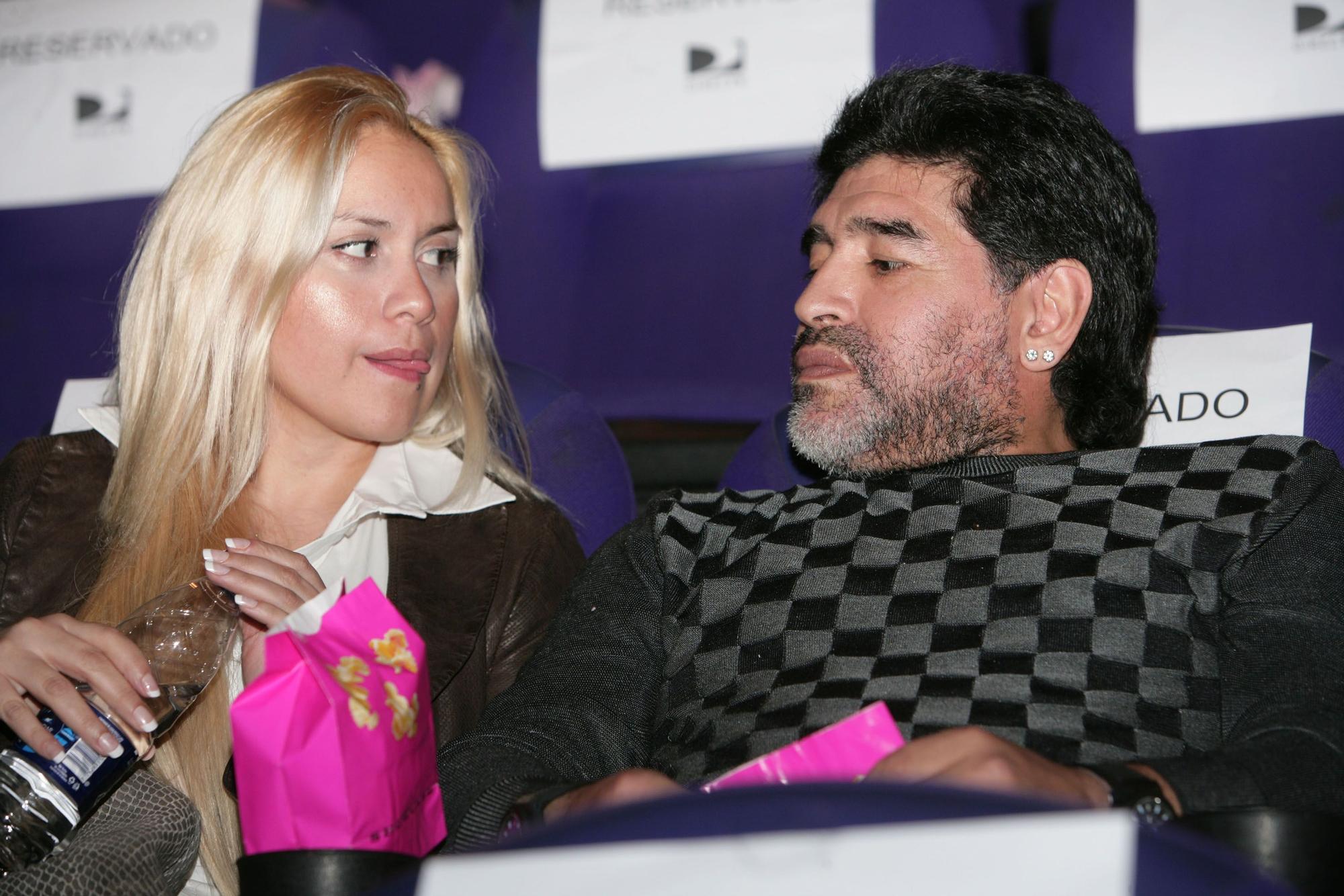 Diego Maradona y su novia Verónica Ojeda