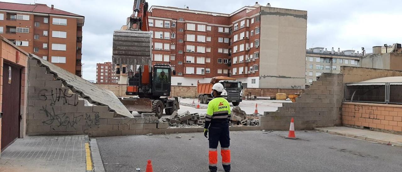 Vila-real derriba los muros de Herarbo para abrir varias calles y urbanizar la zona