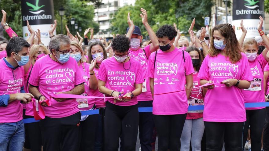Cáceres pisa fuerte contra el cáncer de mama - El Periódico Extremadura