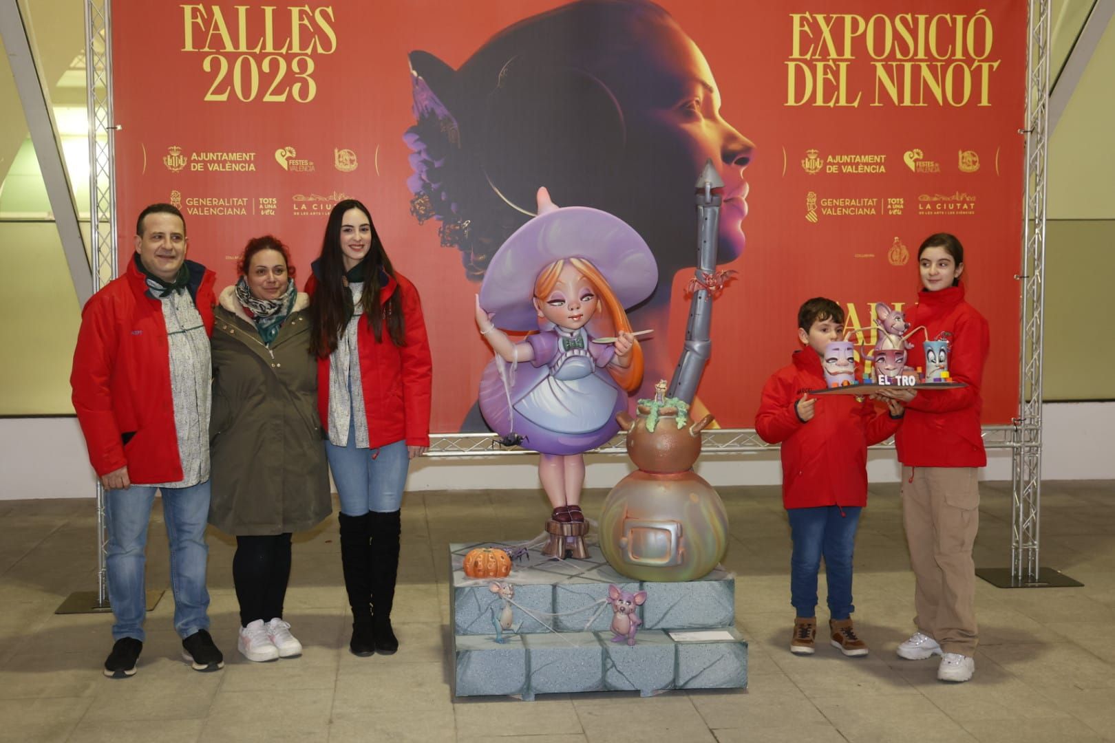 Fallas 2023 | Entrega de Ninots a la Exposición (sesión lunes por la tarde)