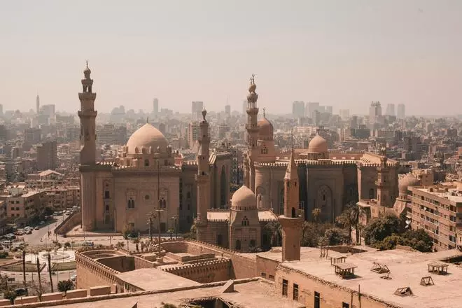 Todo lo que tienes que visitar en El Cairo si viajas a Egipto: cultura milenaria, una Maravilla del mundo y bazares intactos
