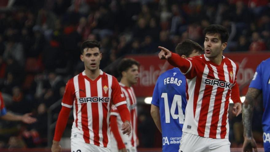 Diego Sánchez y Pier, en El Molinón, ante el Elche. | MARCOS LEÓN