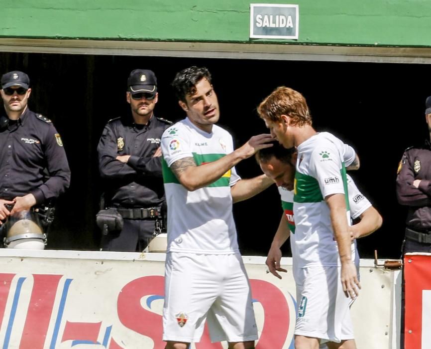 Los goles de Nino, Álex Fernández y Borja Valle le dan un respiro al equipo.