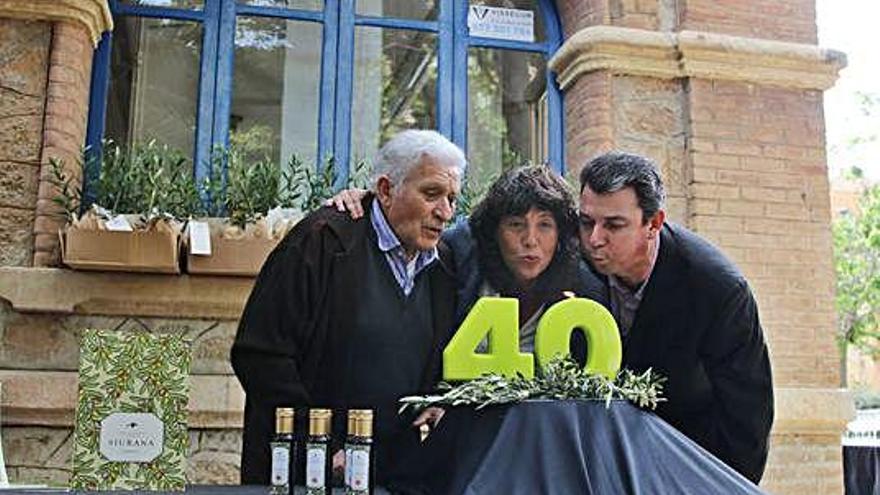 Teresa Jordà, celebrant l&#039;aniversari de l&#039;oli de Siurana.