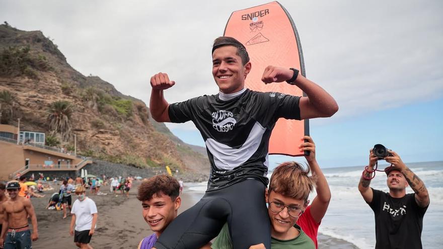 Grancanario de cuna, tinerfeño de olas: un campeón de España hecho en Canarias