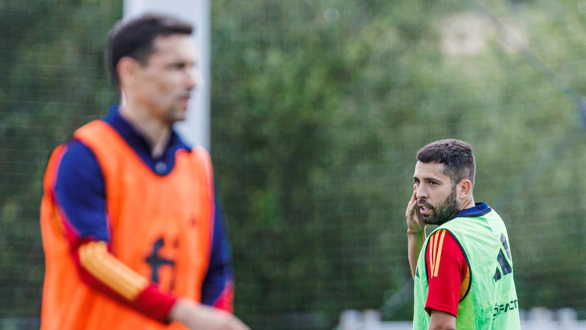 Navas y Alba son los dos jugadores más veteranos de la lista