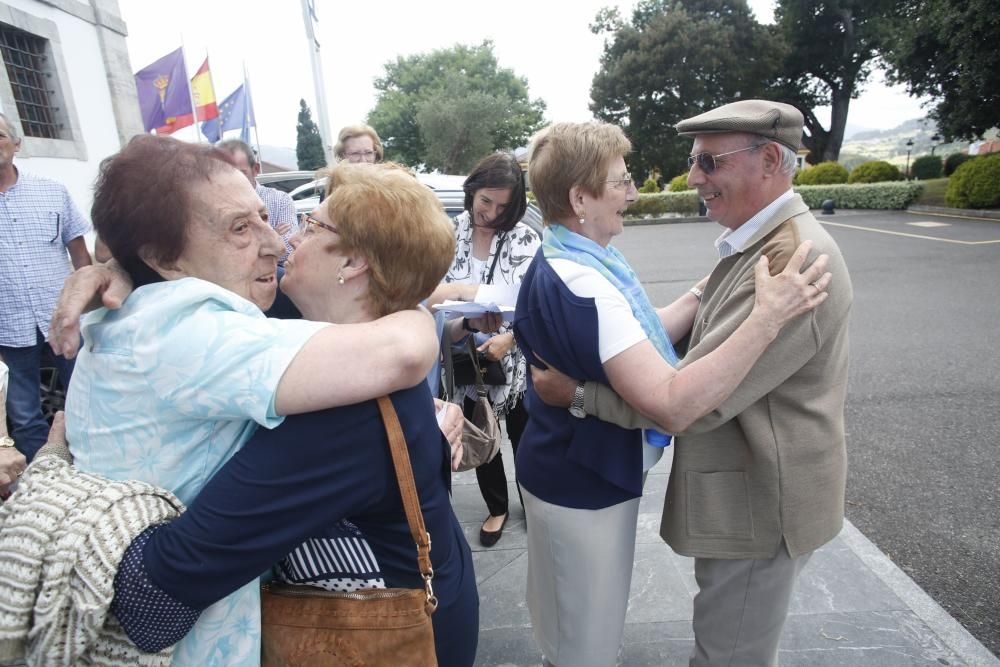 Homenaje al que fue párroco de La Corrada, en Soto