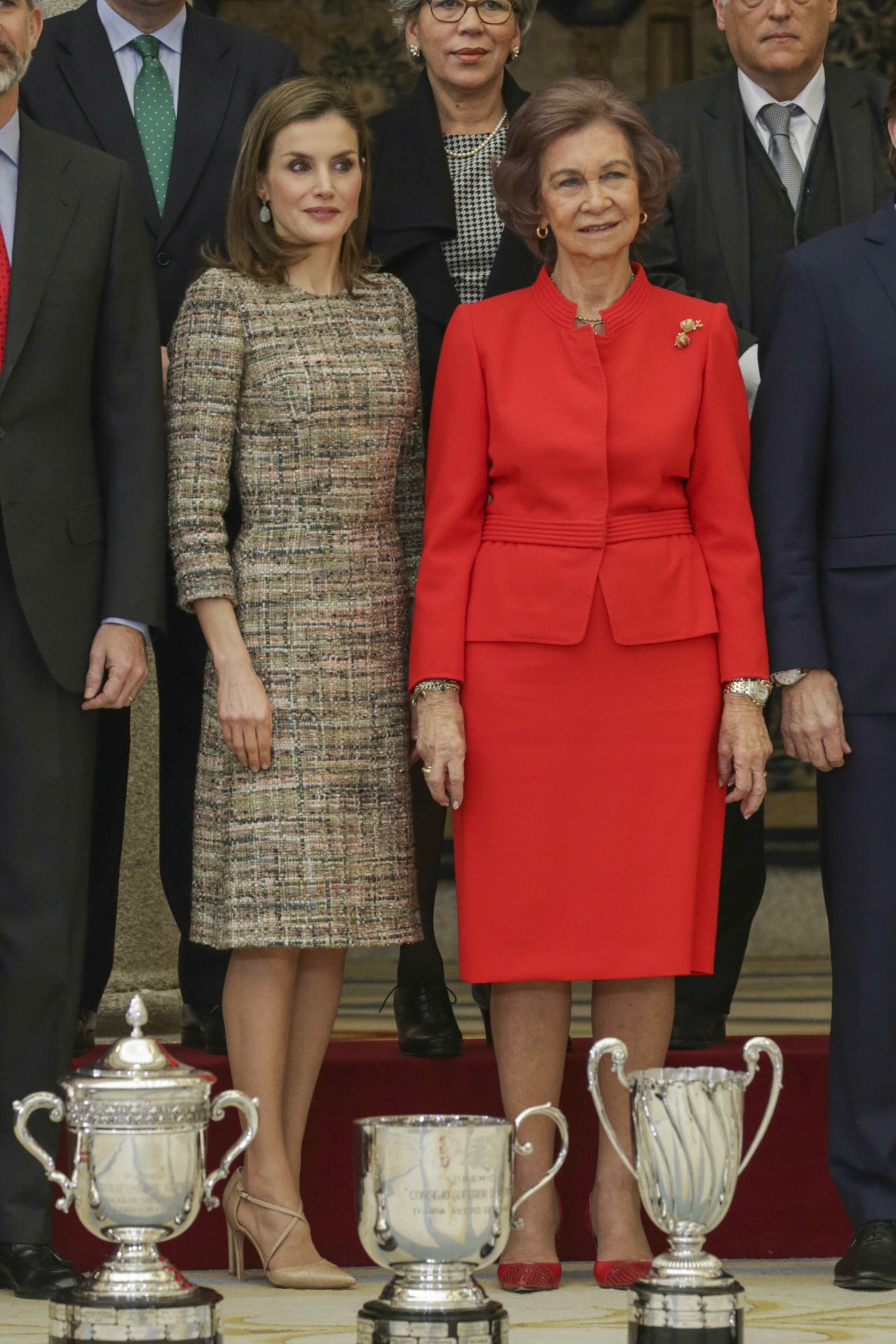 Una falda rosa y otras prendas que la costurera de Zarzuela le ha hecho a  Letizia y son una maravilla