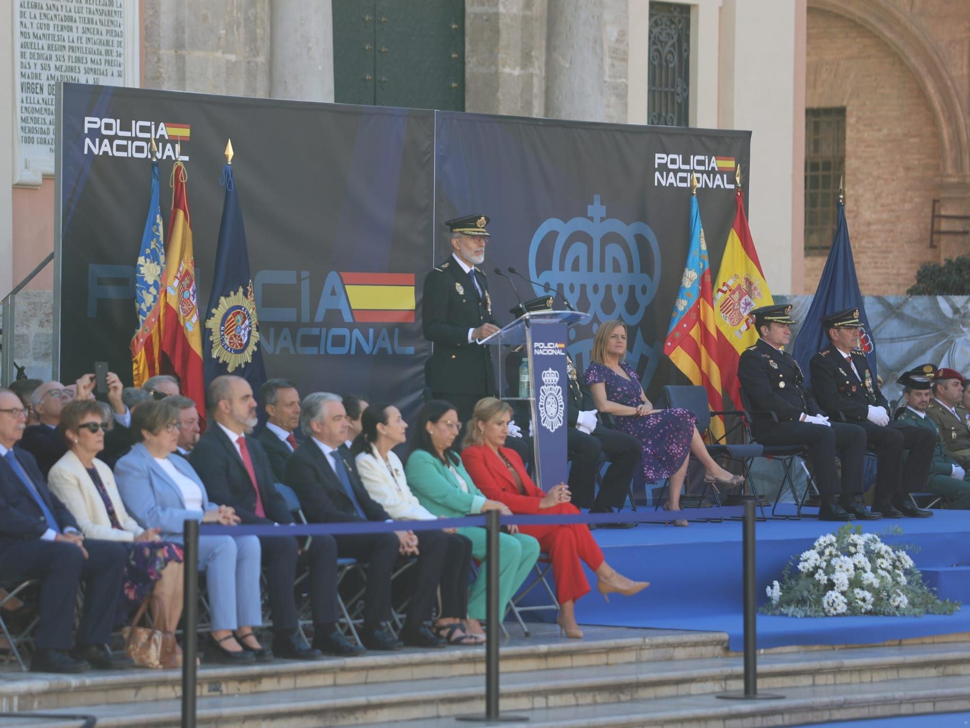 La Policía Nacional de Valencia celebra el Día de los Santos Ángeles Custodios