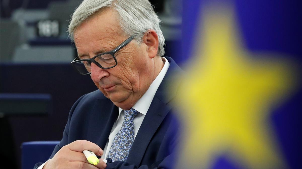 zentauroepp40087863 european commission president jean claude juncker checks his170913113117