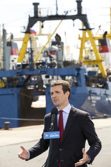 15.04.19. Las Palmas de Gran Canaria. El líder del PP y candidato a presidente del Gobierno, Pablo Casado, visita el centro de formación técnico-profesional del metal de Las Palmas de Gran Canaria, Femepa, acompañado por los dirigentes del partido en Canarias, Asier Antona y Australia Navarro, posteriormente a la visita realiza unas declaraciones en el Muelle Cambullón. Foto Quique Curbelo  | 15/04/2019 | Fotógrafo: Quique Curbelo