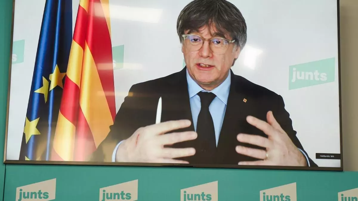Sumar alienta una reunión entre Yolanda Díaz y Carles Puigdemont, al que ven "abierto a negociar" la reducción de jornada