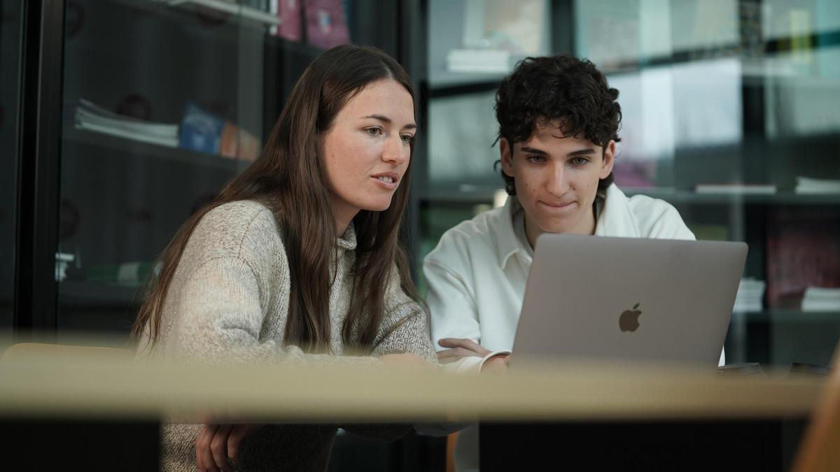 La plataforma incorpora un nuevo espacio especializado en empleo público y una sección de formación.
