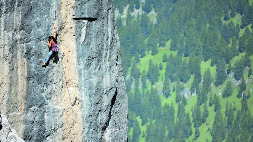 Daila Ojeda, sola ante la roca