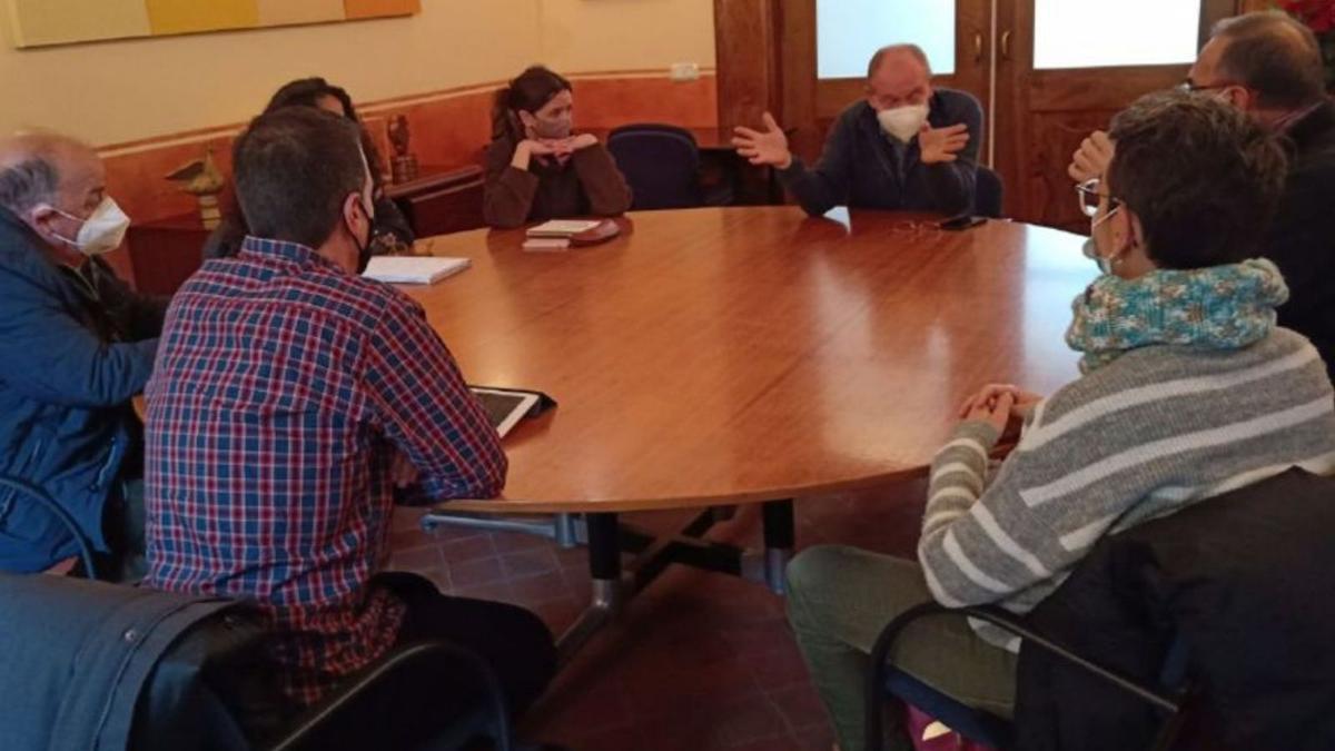 La reunió celebrada ahir a la Bisbal.  | DIARI DE GIRONA