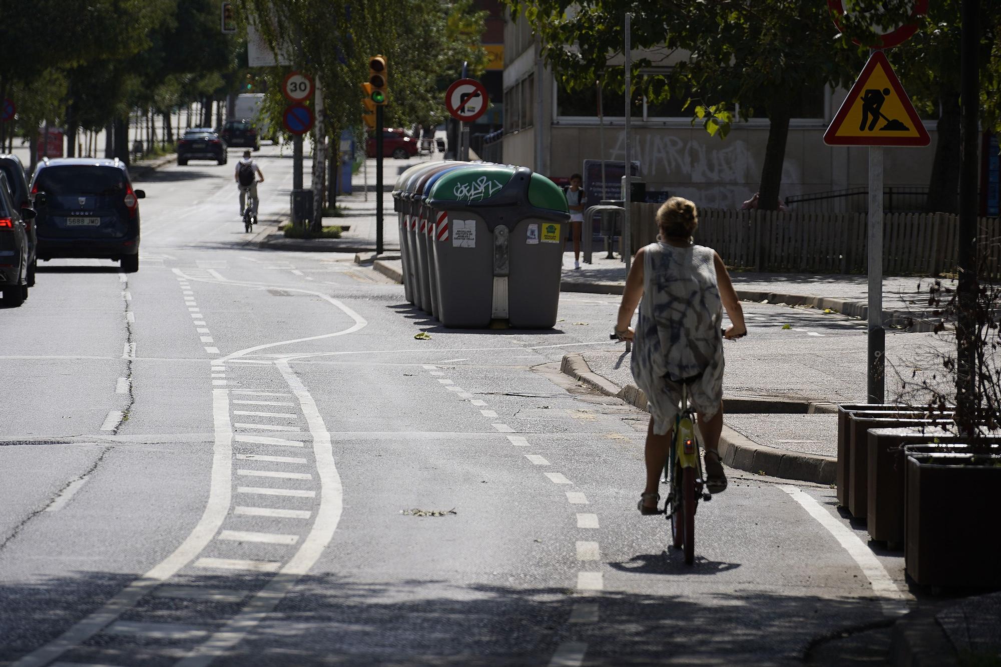 El carril bici de l’avinguda Lluís Pericot i com intentar solucionar obstacles pel camí