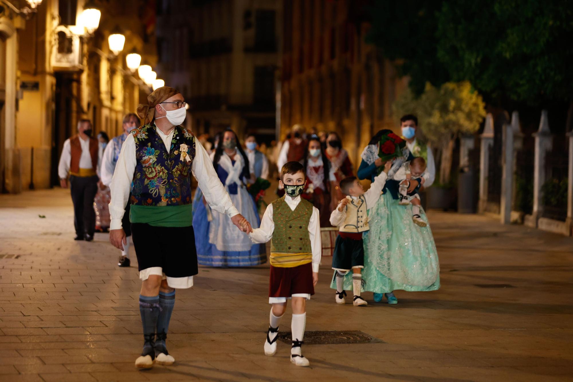 Búscate en el segundo día de Ofrenda por la calle de Caballeros (entre las 22.00 y las 23.00 horas)