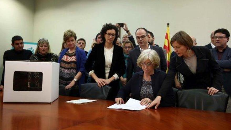 Rigau va rebre el suport de diputats de Junts pel Sí i la CUP en rebre la notificació de la sentència