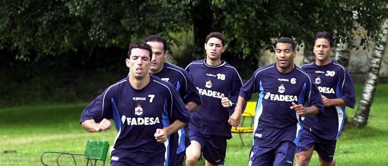 Makaay, Djorovic, Víctor, Mauro y José Manuel, en Vilalba. |  // AGUETE