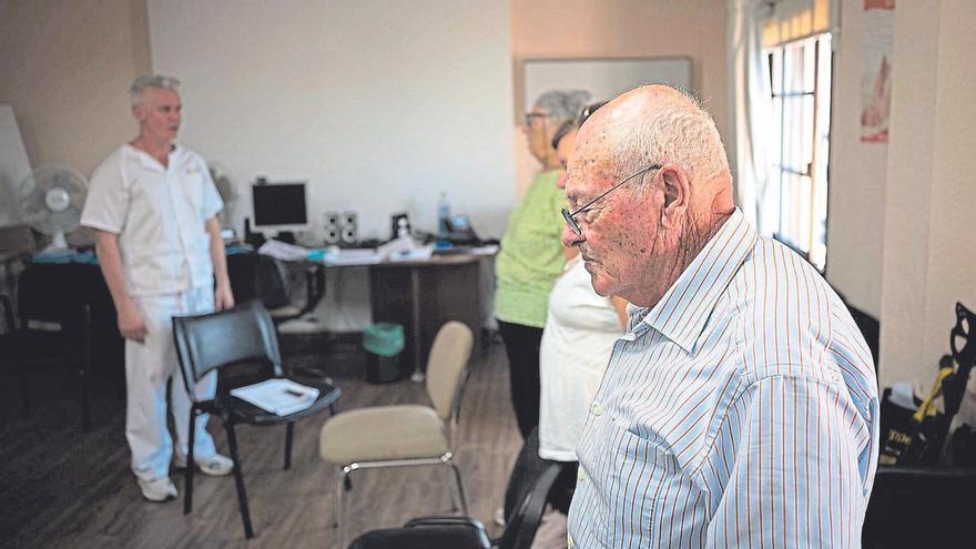 Canarias diseña hospitales y centros de salud más accesibles para casi 40.000 isleños con discapacidad