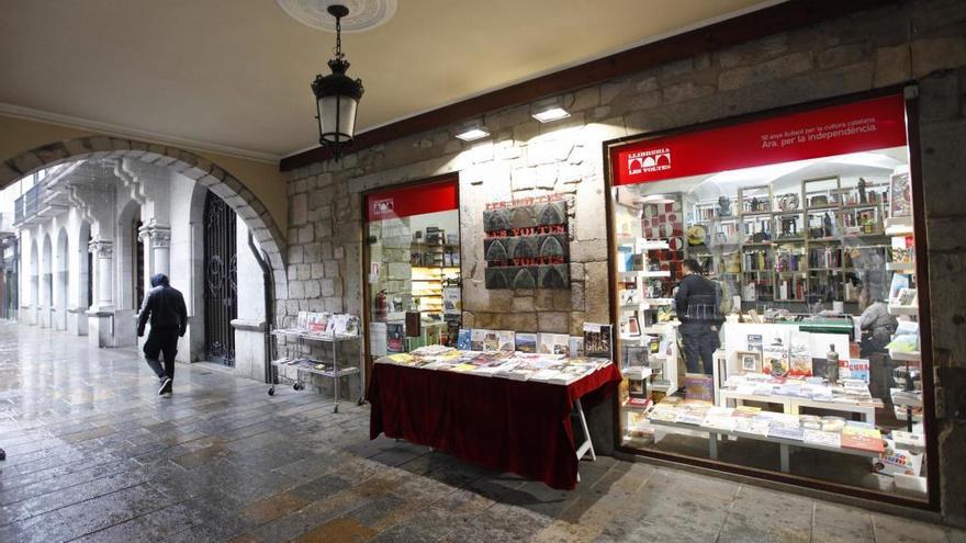 La llibreria Les Voltes està situada a la plaça del Vi de Girona