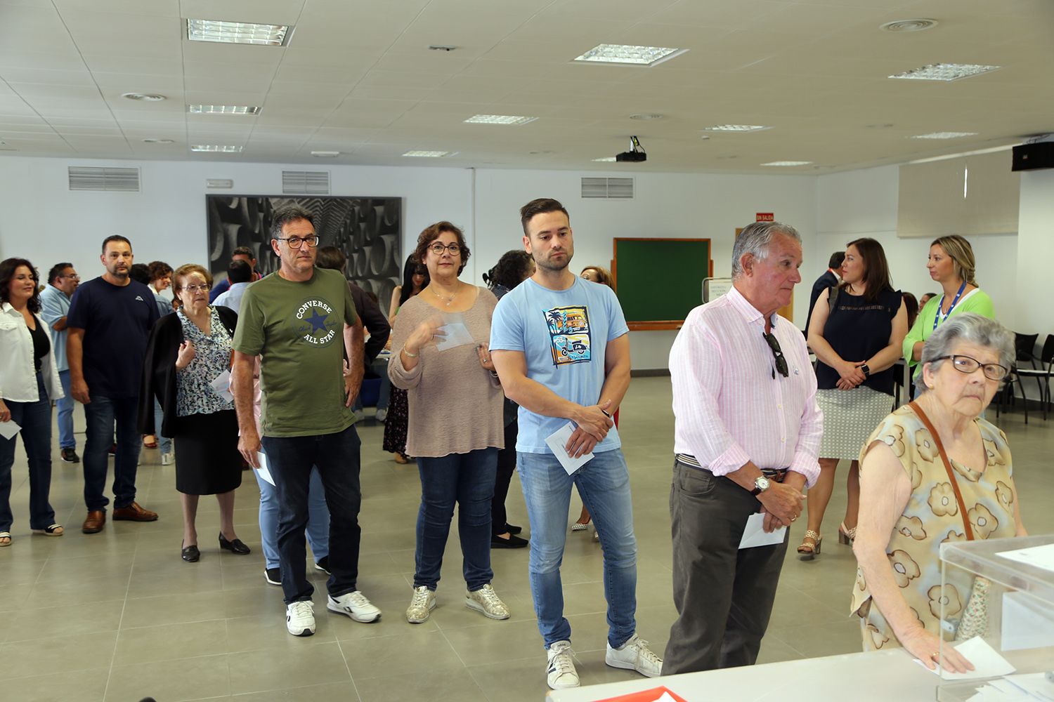 Colegio electoral en Montilla