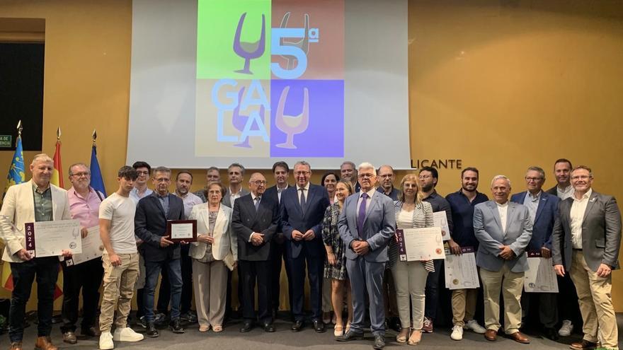 Los sumilleres entregan sus premios a los mejores vinos de Alicante