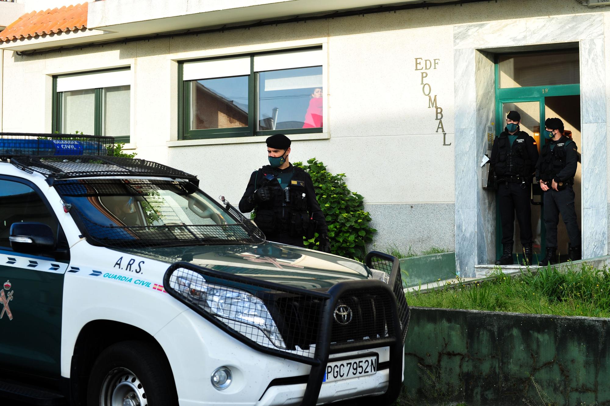 Amplio operativo contra el narcotráfico en las Rías Baixas con un detenido en A Illa y registros en Cambados