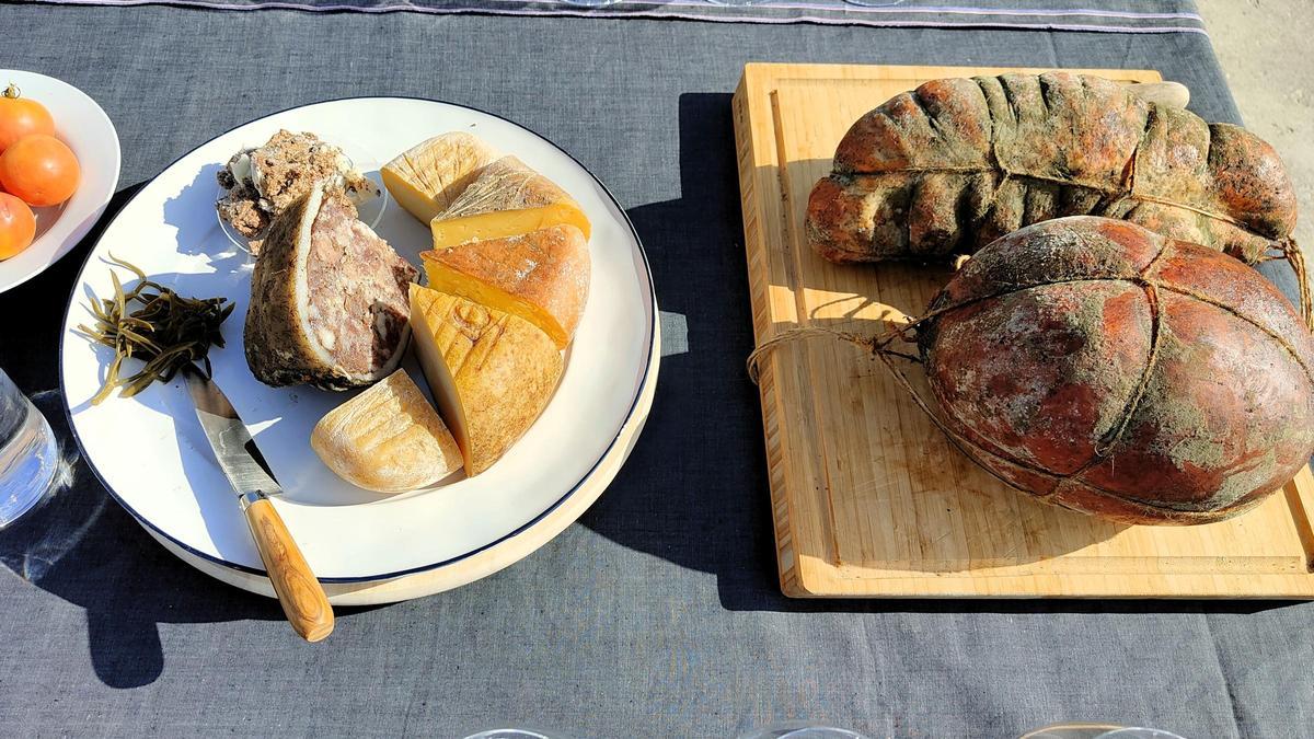 'Camallot', quesos y sobrasadas en la bodega mallorquina 4 Kilos.