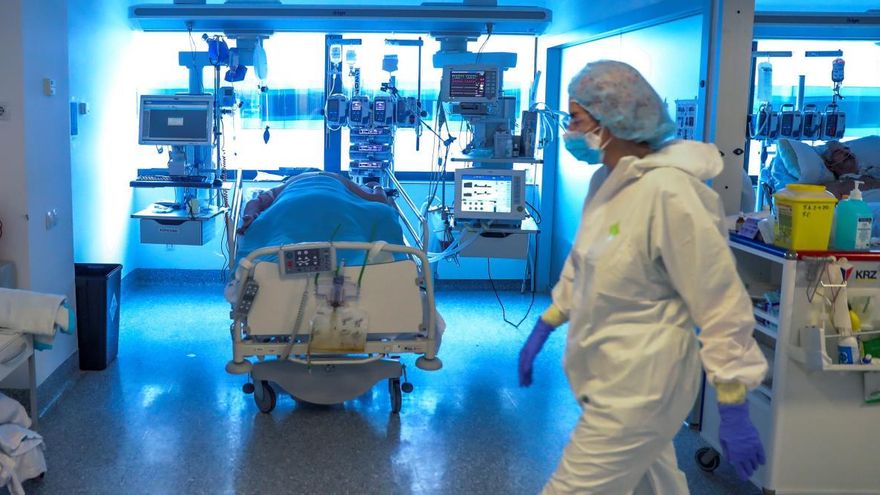 Una médico asturiana denuncia las amenazas que le enviaron a su padre: "Estoy harta y avergonzada de todos vosotros"