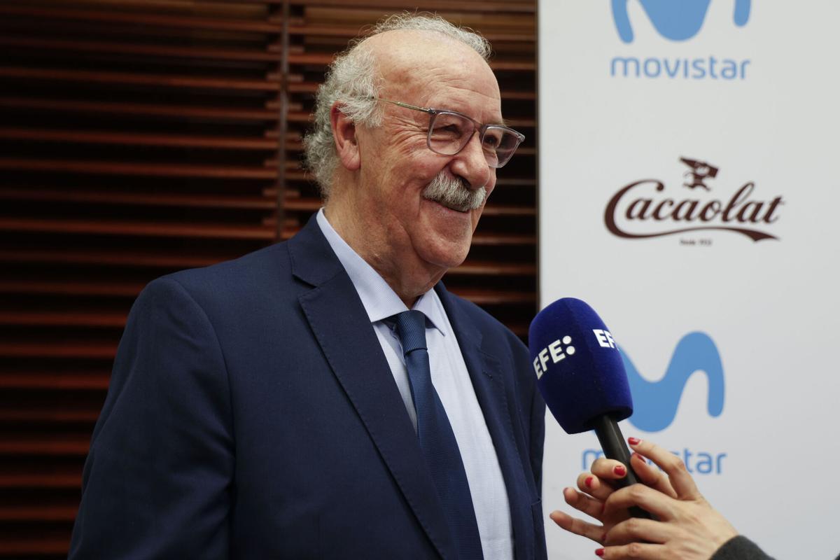 El exseleccionador español Vicente del Bosque durante la presentación de la edición 2026 del campus de fútbol de verano Vicente del Bosque Football Academy celebrada este miércoles en el Salón de Actos del Palacio de Cibeles de Madrid.