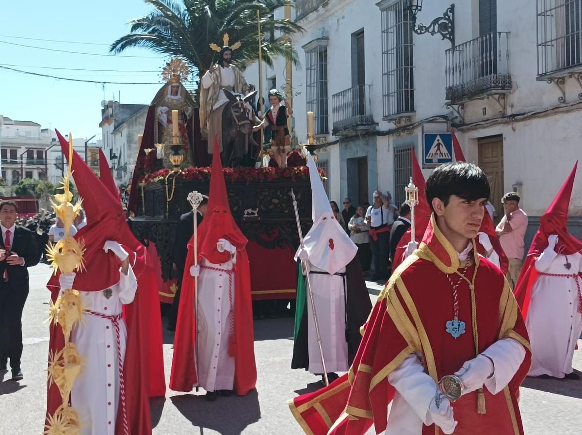Desfile de la Borriquita durante la mañana en Fernán Núñez.