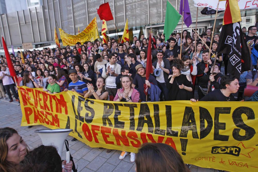 Vaga d'estudiants per demanar la rebaixa de les taxes a Girona