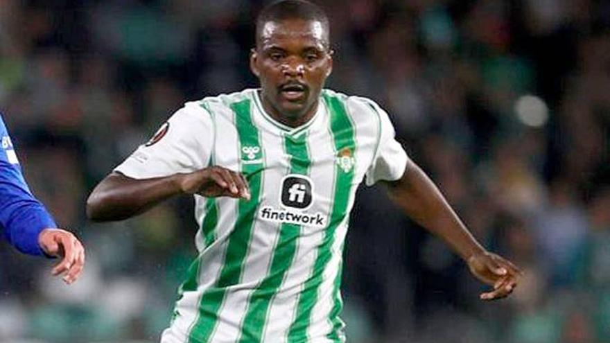 Ángel Haro ve difícil la salida de William Carvalho y Willian José