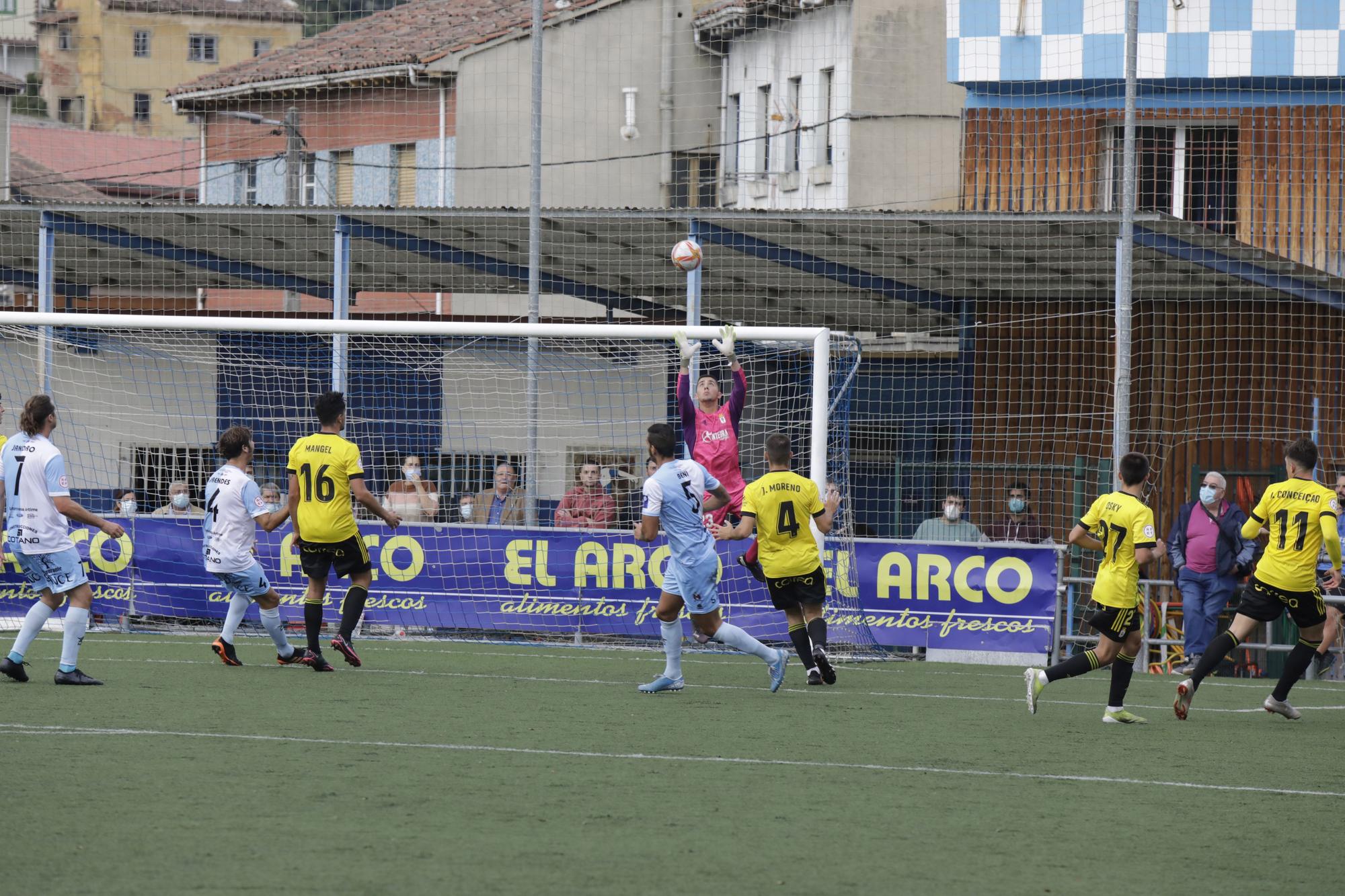 Las imágenes de la jornada entre semana en Tercera