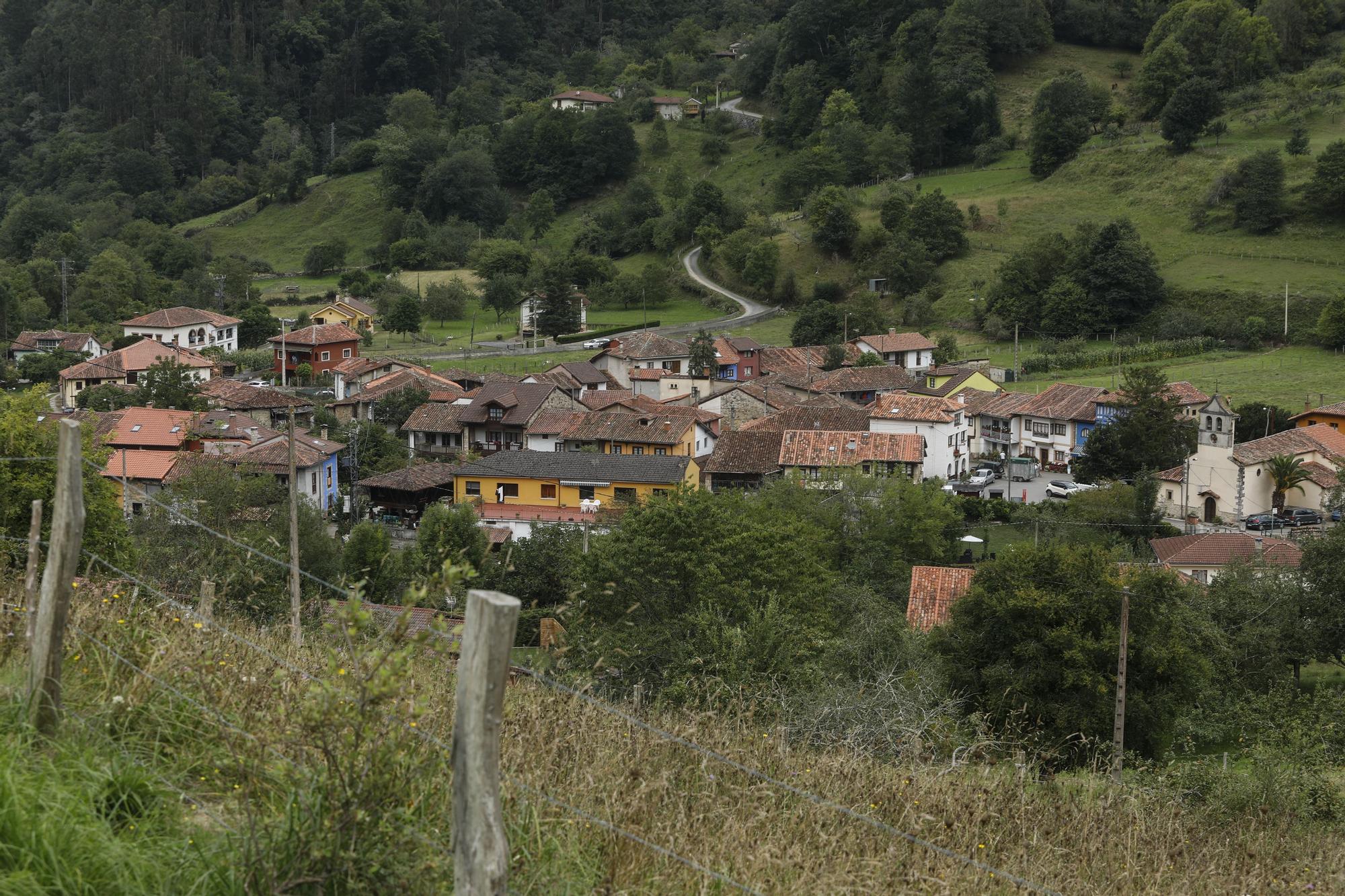 Espinaréu, un muséo vivo del hórreo y un pueblo guapu donde los haya