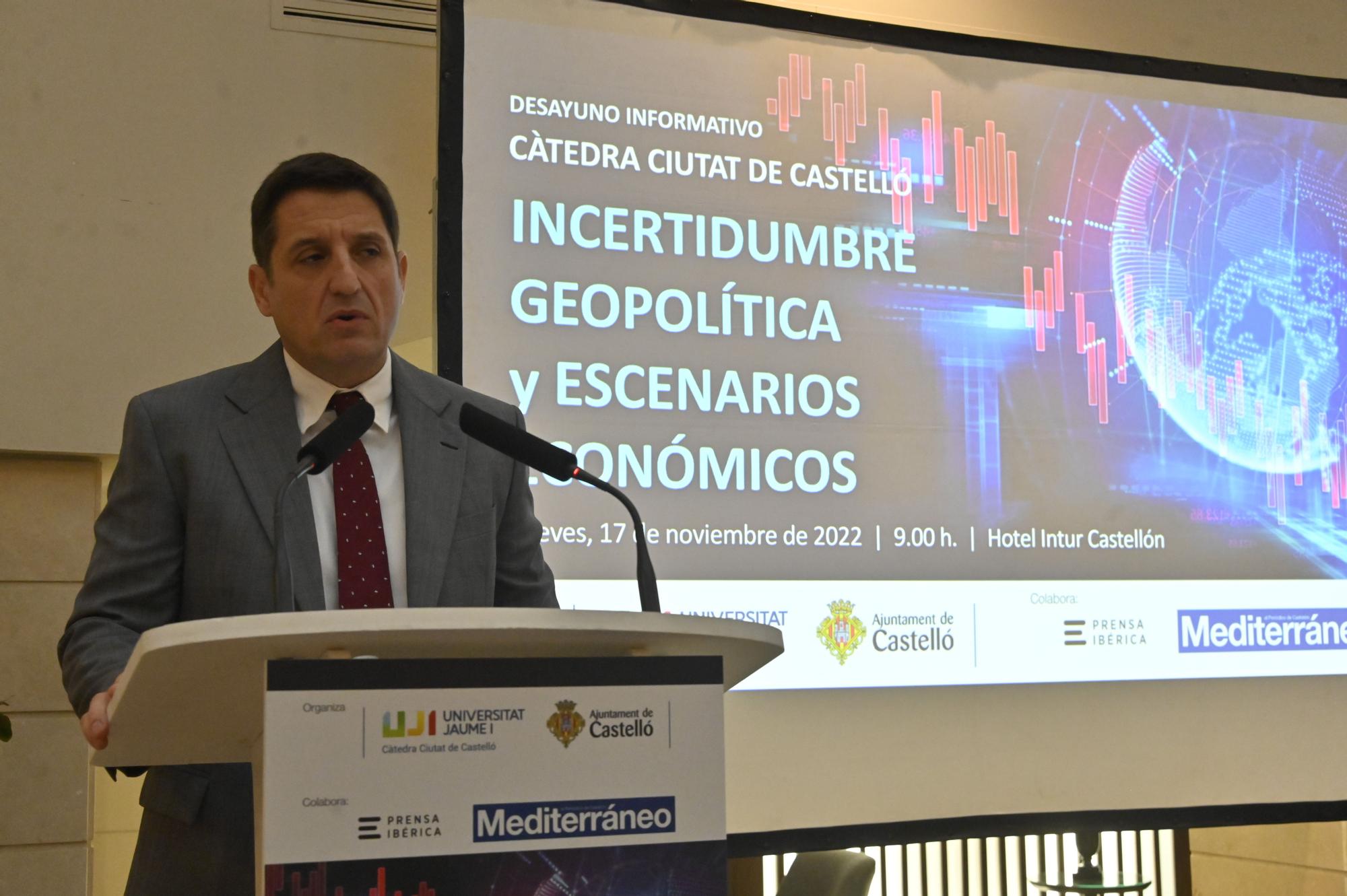 Desayuno informativo Càtedra Ciutat de Castelló: 'Incertidumbre geopolítica y escenarios económicos'